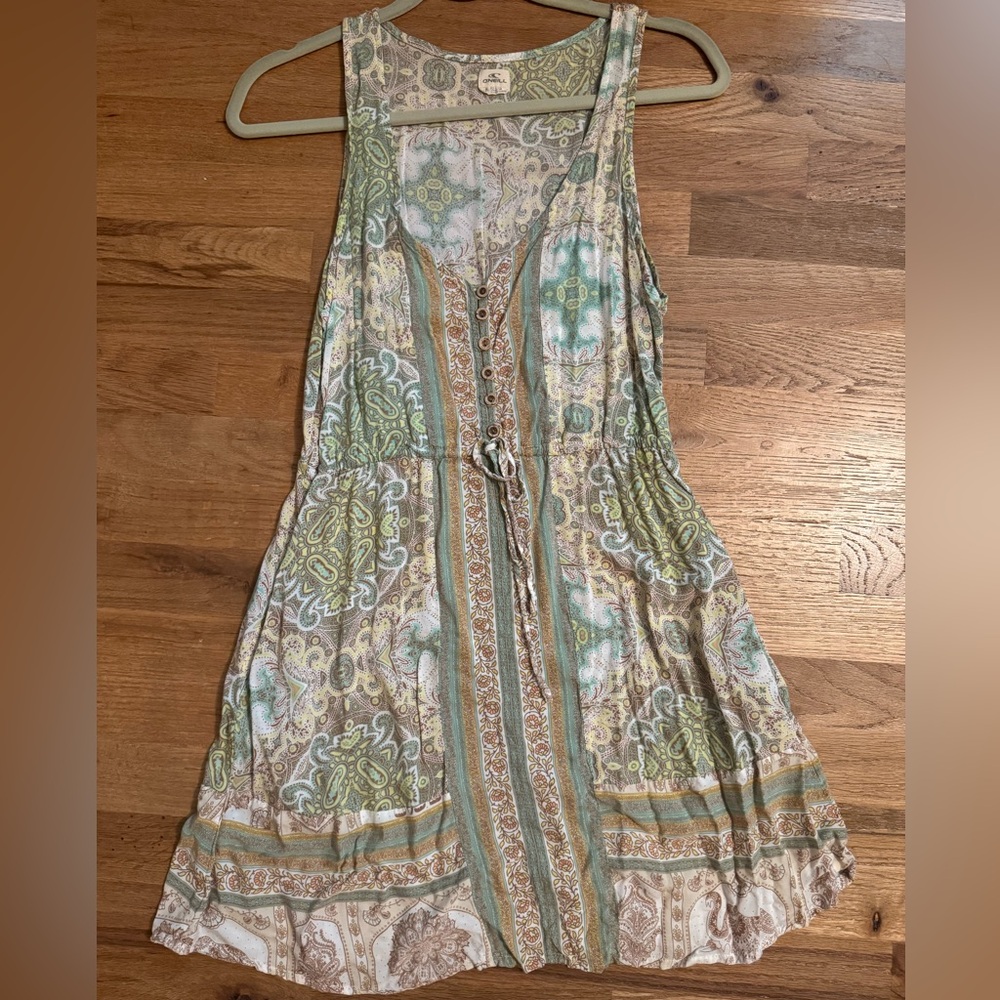 O'Neill Sleeveless Paisley Coverup in Mint, Cream, and Tan